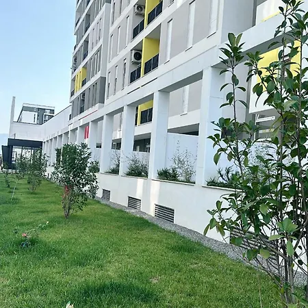 아파트 Bratti's 2 Near Tirana Center And Mother Teresa International Airport