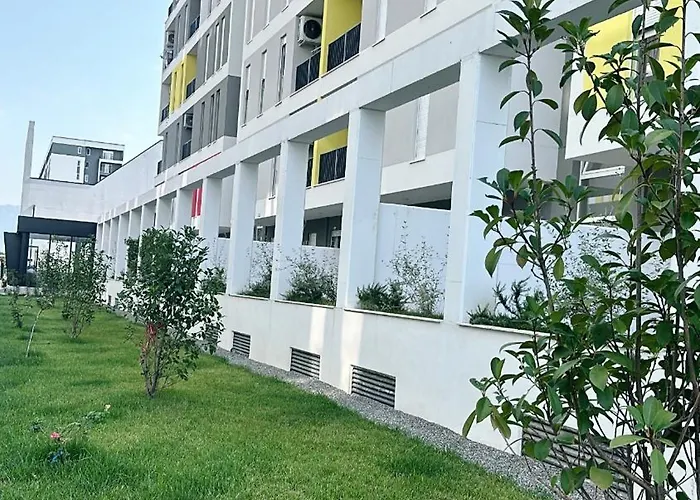 Appartement Bratti's 2 Near Tirana Center And Mother Teresa International Airport