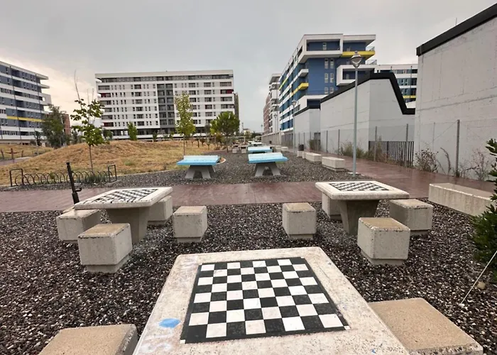 Bratti's 2 Near Tirana Center And Mother Teresa International Airport Appartement