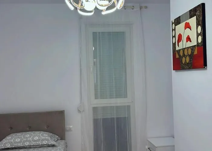 Appartement Tirana 2, Beautifull Apartment Near Mother Teresa Int Airport *