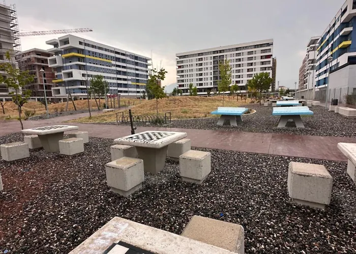Tirana 2, Beautifull Apartment Near Mother Teresa Int Airport * Ljaknasi