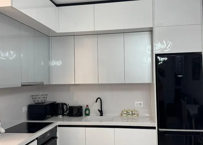Tirana 2, Beautifull Apartment Near Mother Teresa Int Airport *